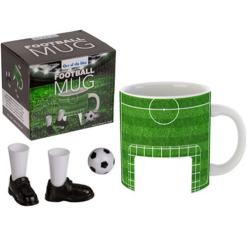 Voetbal Beker Met 2 Schoenen En Een Bal