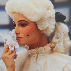 Rococo Pruik Dames Constance Eierschaal Kleur